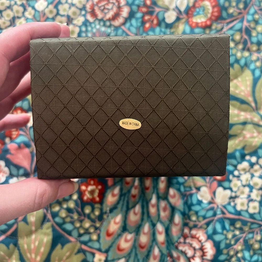 Fashion travel jewelry case